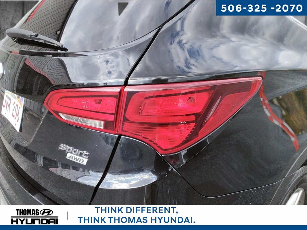 2018 Hyundai Santa Fe Sport 2.4 Luxury in Woodstock, New Brunswick - 10 - w1024h768px
