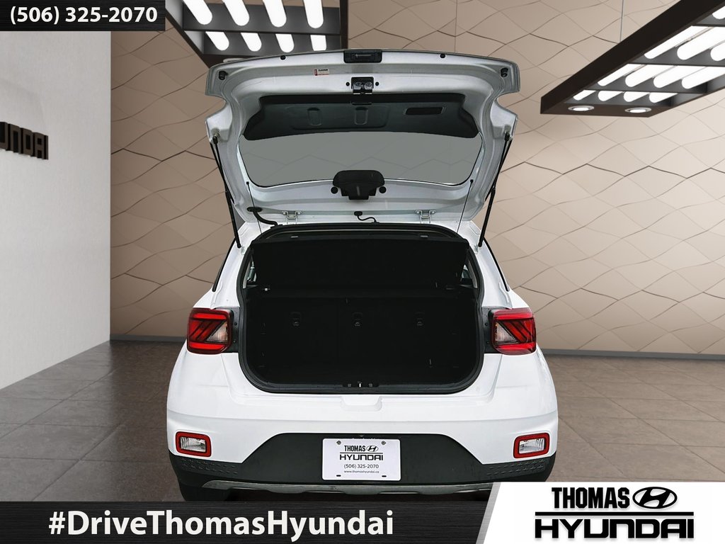 Hyundai Venue Essential 2022 à Woodstock, Nouveau-Brunswick - 10 - w1024h768px