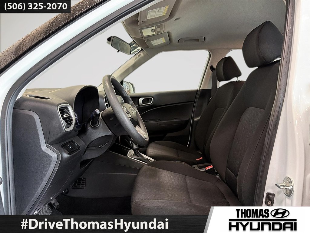 Hyundai Venue Essential 2022 à Woodstock, Nouveau-Brunswick - 14 - w1024h768px