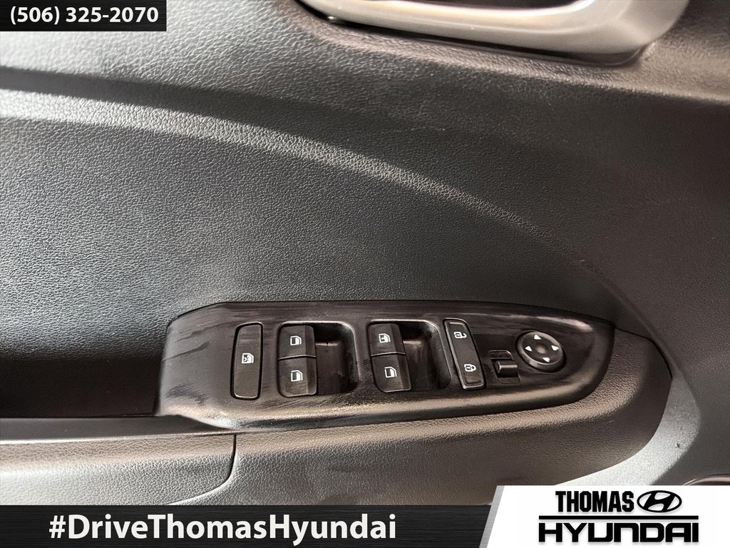 Hyundai Venue Essential 2022 à Woodstock, Nouveau-Brunswick - 18 - w1024h768px