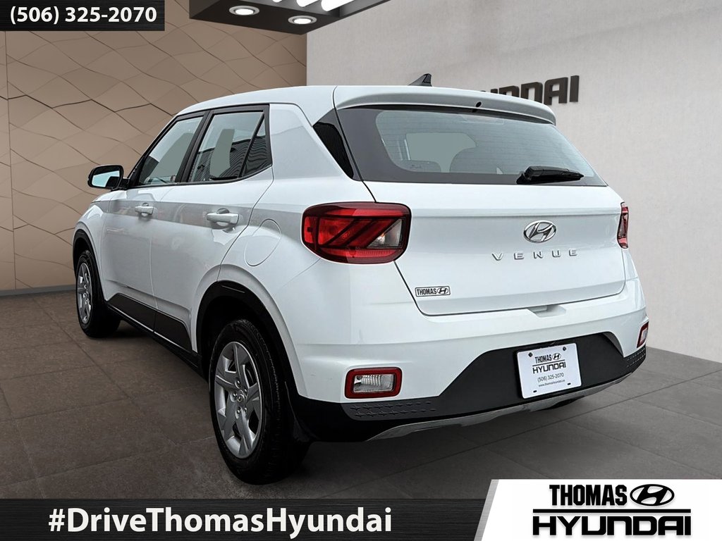 Hyundai Venue Essential 2022 à Woodstock, Nouveau-Brunswick - 7 - w1024h768px