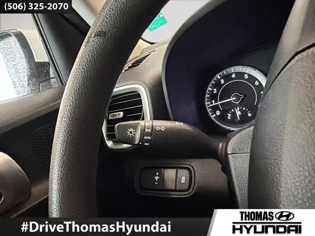 Hyundai Venue Essential 2022 à Woodstock, Nouveau-Brunswick - 23 - w1024h768px