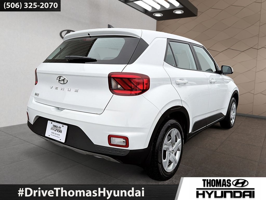 Hyundai Venue Essential 2022 à Woodstock, Nouveau-Brunswick - 8 - w1024h768px