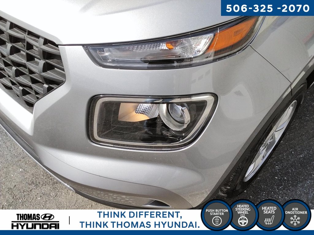 2025 Hyundai Venue Preferred in Woodstock, New Brunswick - 9 - w1024h768px