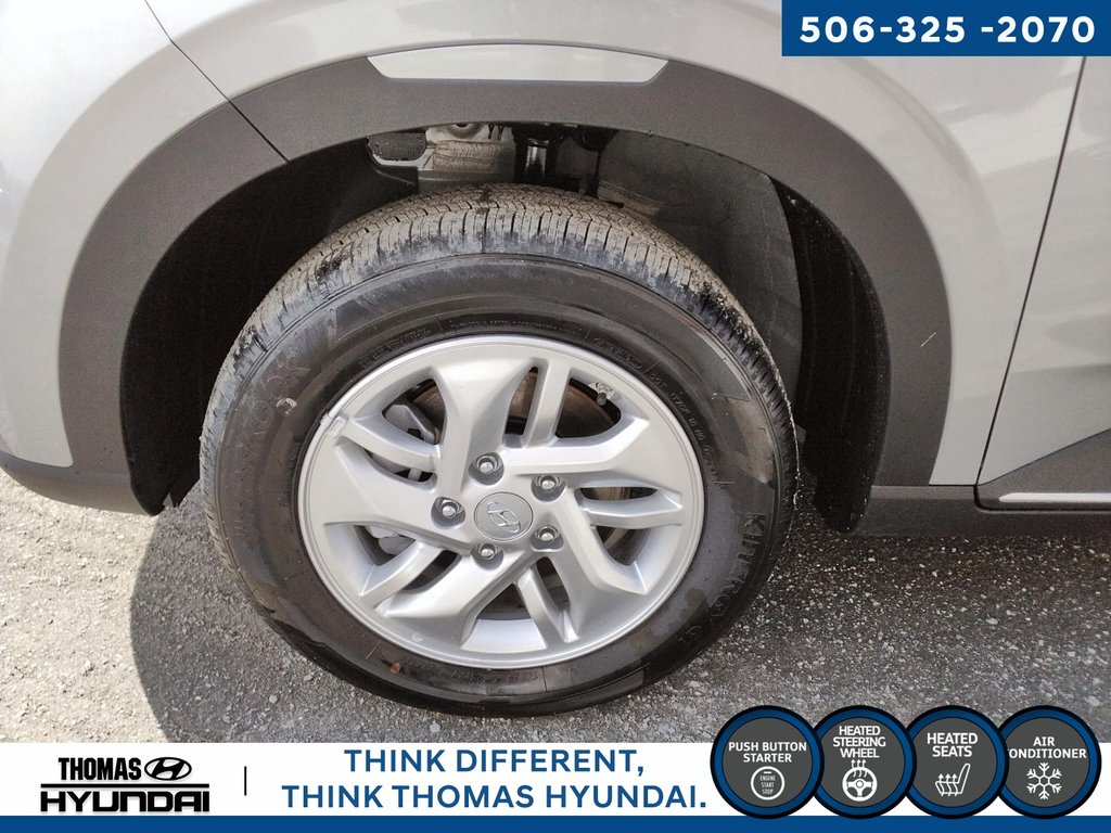 2025 Hyundai Venue Preferred in Woodstock, New Brunswick - 13 - w1024h768px