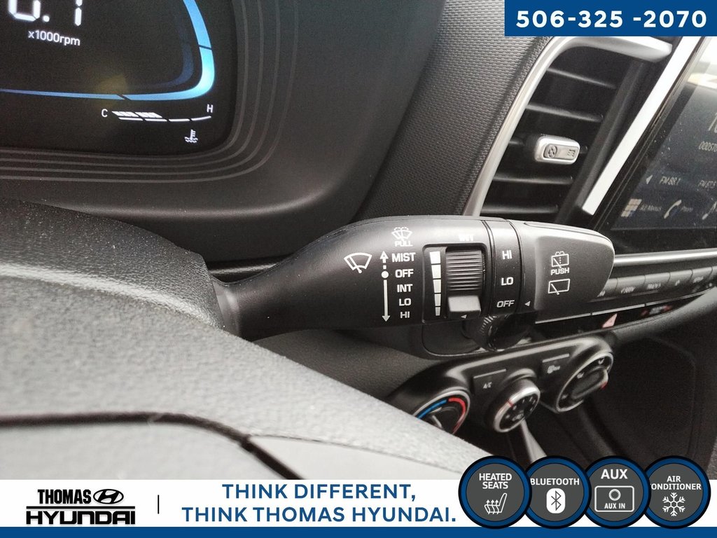 2025 Hyundai Venue Essential in Woodstock, New Brunswick - 29 - w1024h768px