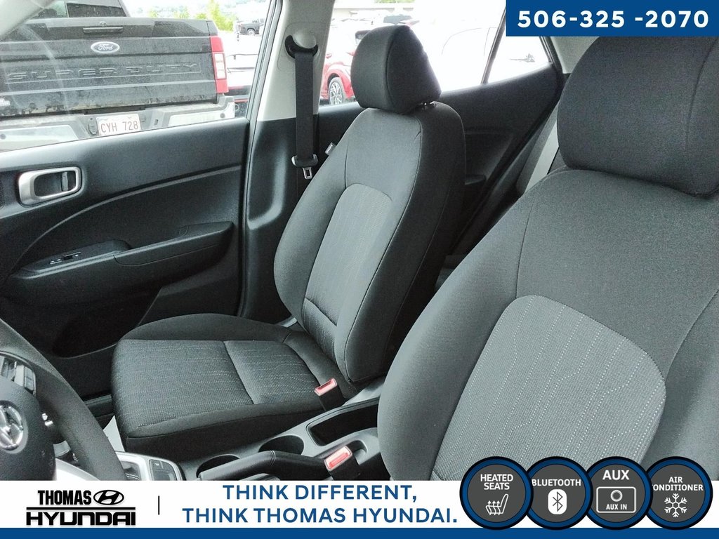 2025 Hyundai Venue Essential in Woodstock, New Brunswick - 39 - w1024h768px