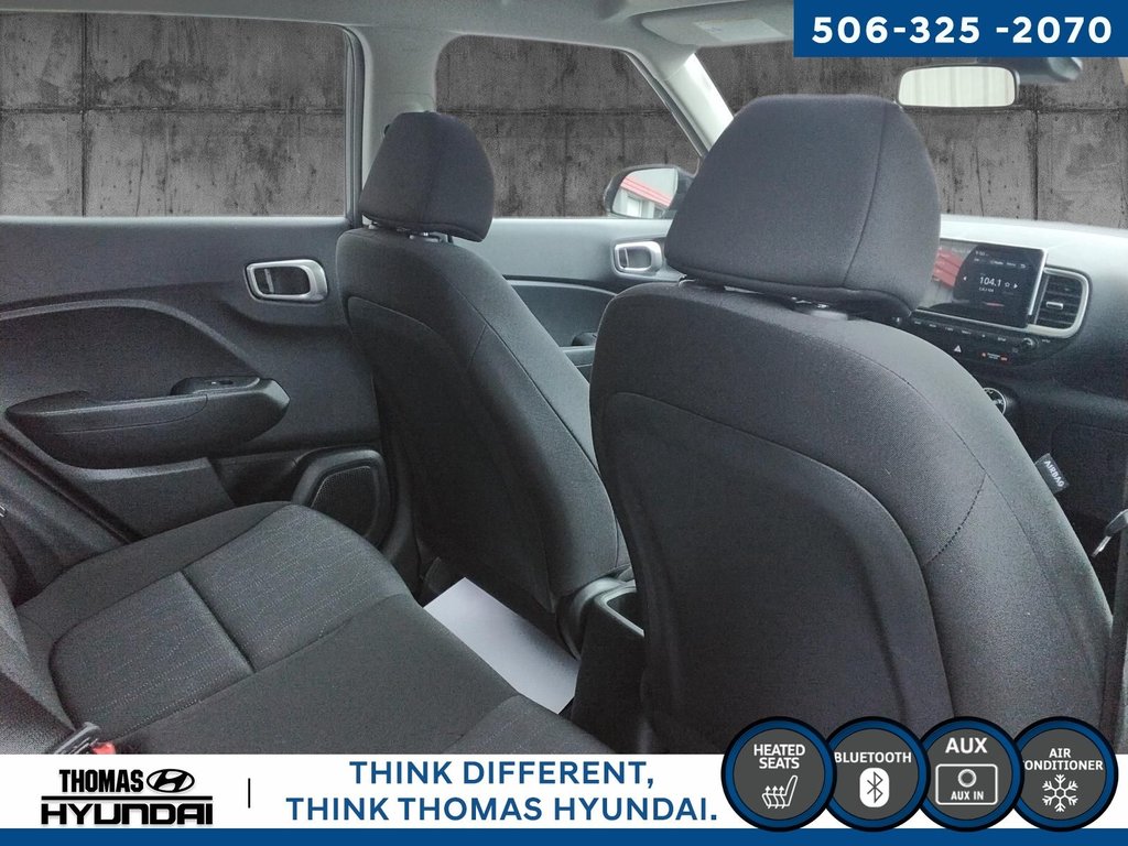 2025 Hyundai Venue Essential in Woodstock, New Brunswick - 38 - w1024h768px