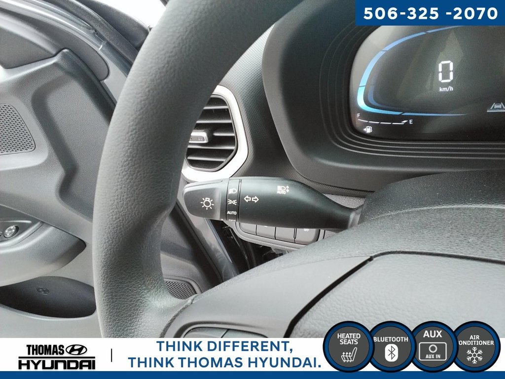 2025 Hyundai Venue Essential in Woodstock, New Brunswick - 27 - w1024h768px
