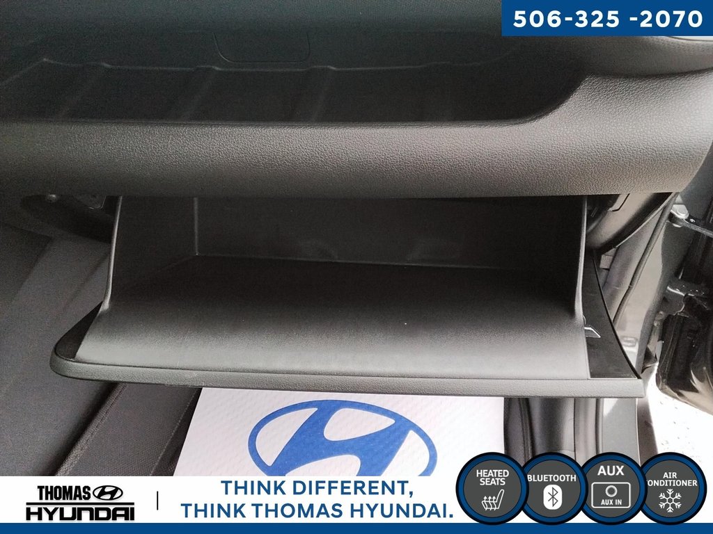 2025 Hyundai Venue Essential in Woodstock, New Brunswick - 36 - w1024h768px