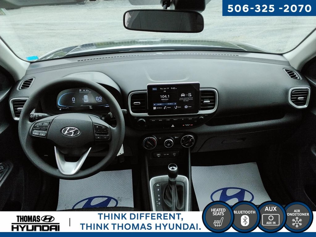 2025 Hyundai Venue Essential in Woodstock, New Brunswick - 19 - w1024h768px
