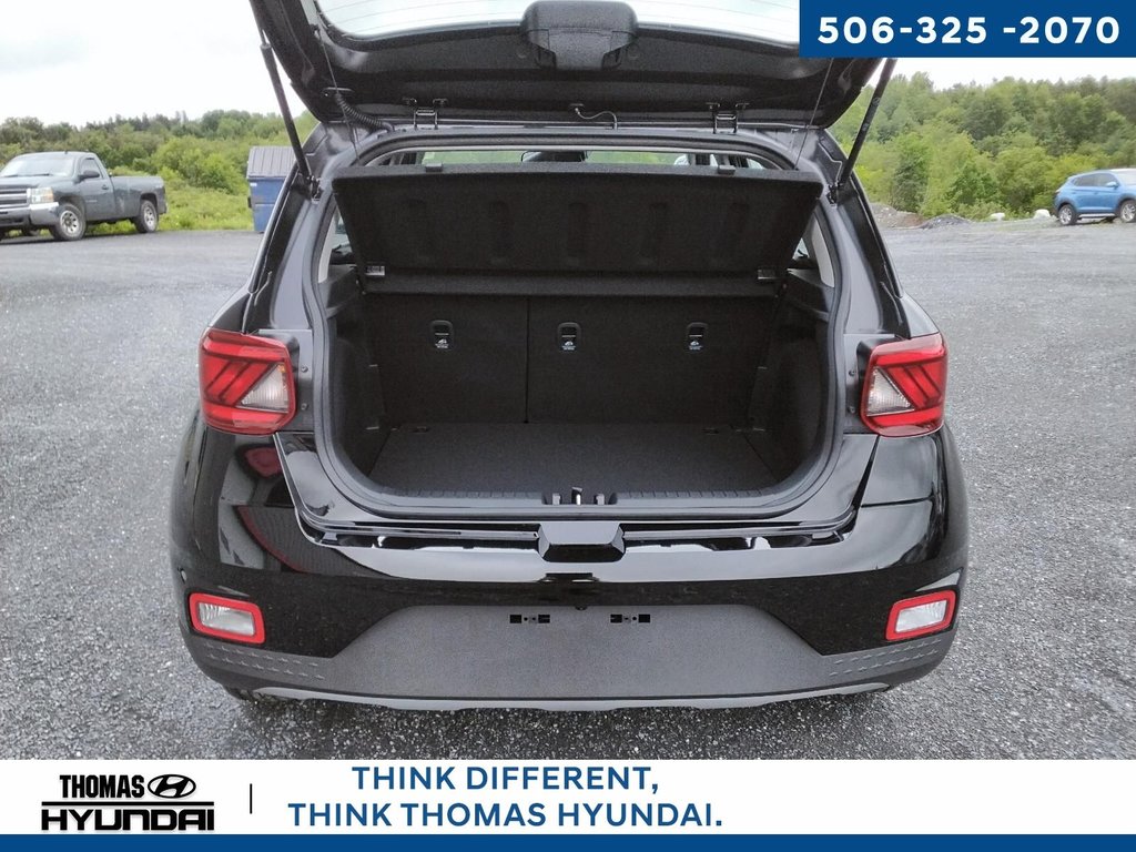 Hyundai Venue Essential 2025 à Woodstock, Nouveau-Brunswick - 40 - w1024h768px