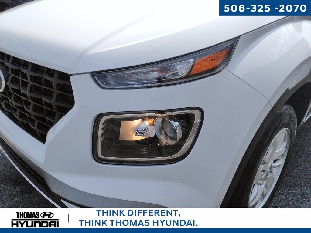 2025 Hyundai Venue Preferred in Woodstock, New Brunswick - 9 - w1024h768px