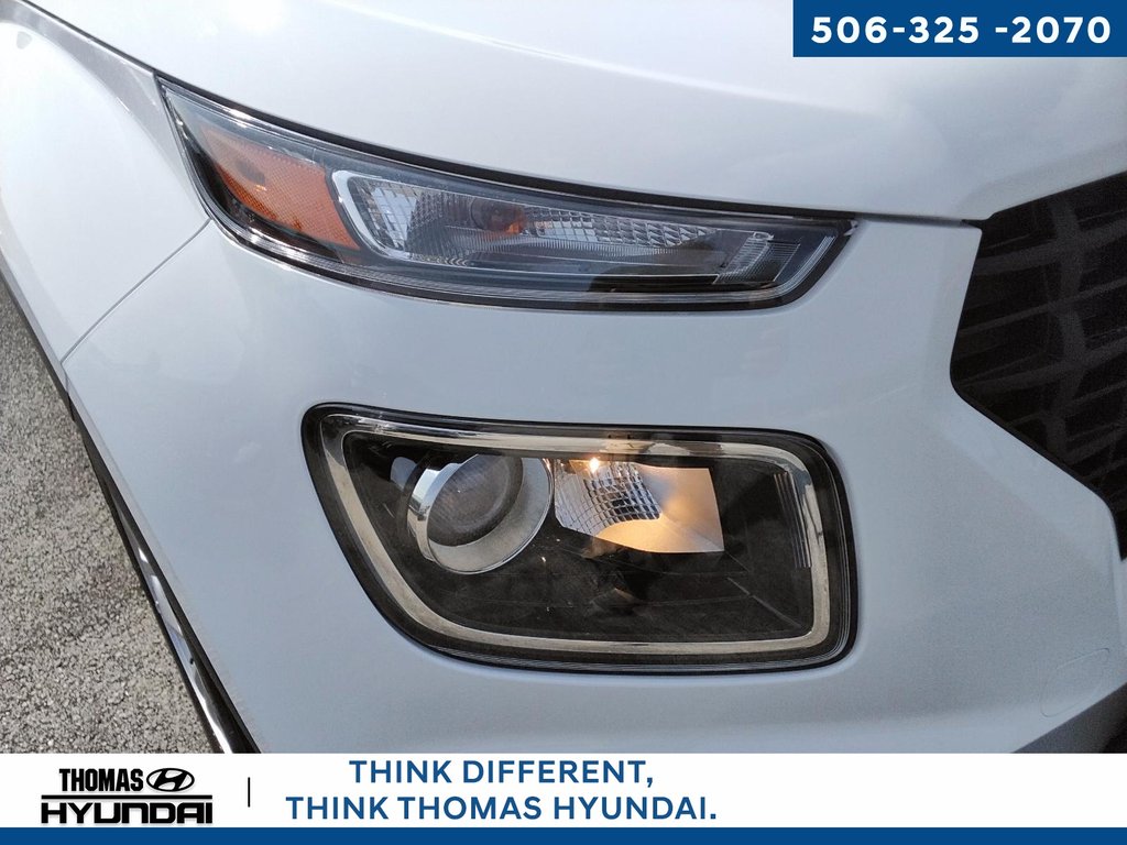 2025 Hyundai Venue Preferred in Woodstock, New Brunswick - 10 - w1024h768px