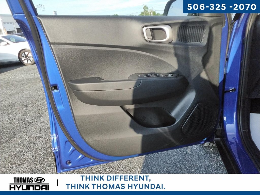 2025 Hyundai Venue Preferred in Woodstock, New Brunswick - 21 - w1024h768px