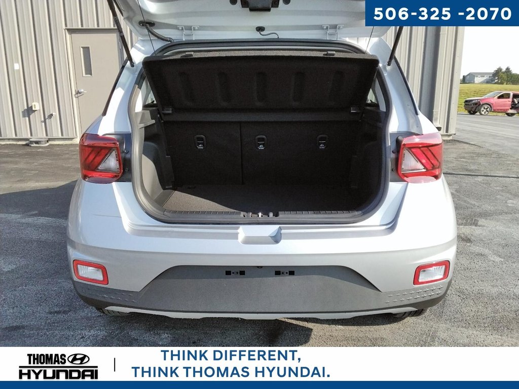 2025 Hyundai Venue Preferred in Woodstock, New Brunswick - 42 - w1024h768px