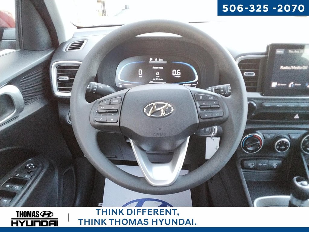 2025 Hyundai Venue Essential in Woodstock, New Brunswick - 23 - w1024h768px