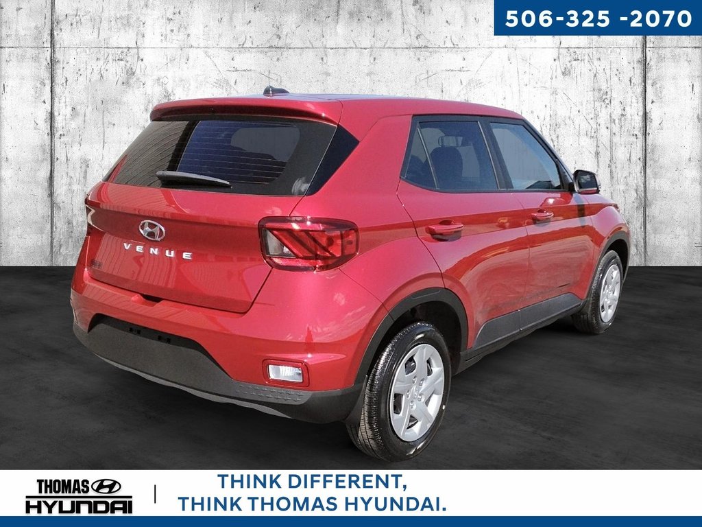 2025 Hyundai Venue Essential in Woodstock, New Brunswick - 7 - w1024h768px