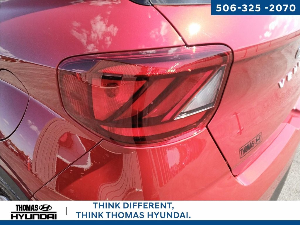 2025 Hyundai Venue Essential in Woodstock, New Brunswick - 12 - w1024h768px