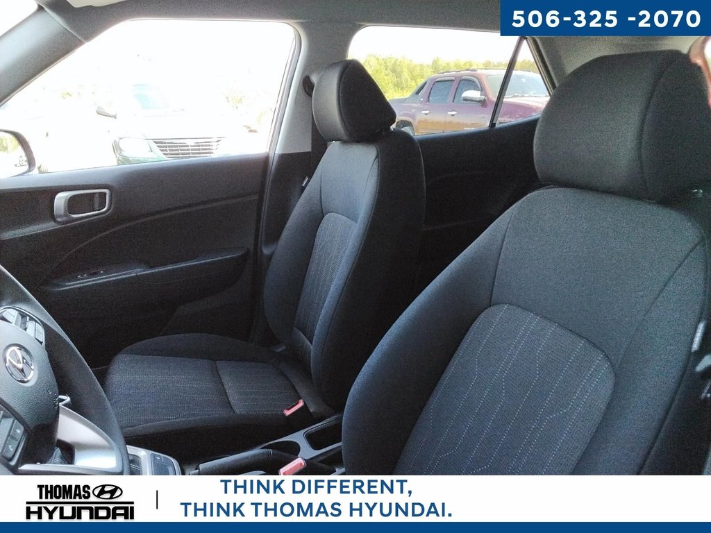 2025 Hyundai Venue Essential in Woodstock, New Brunswick - 15 - w1024h768px