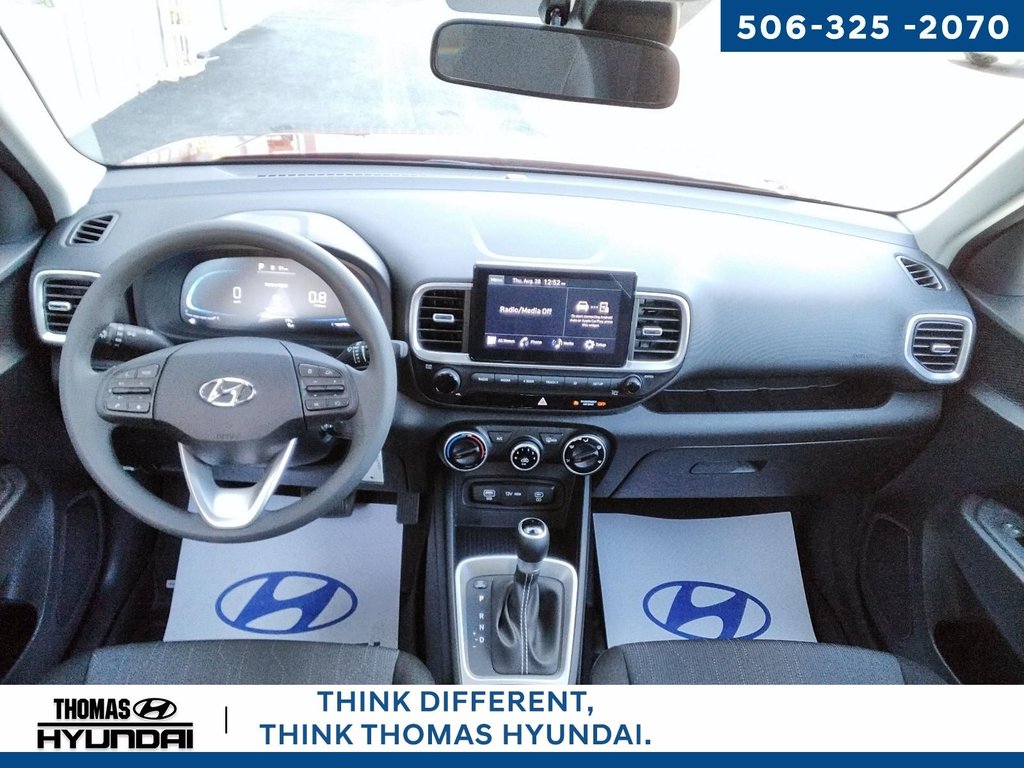 2025 Hyundai Venue Essential in Woodstock, New Brunswick - 19 - w1024h768px