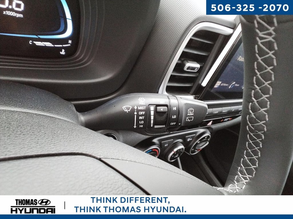 2025 Hyundai Venue Preferred in Woodstock, New Brunswick - 29 - w1024h768px