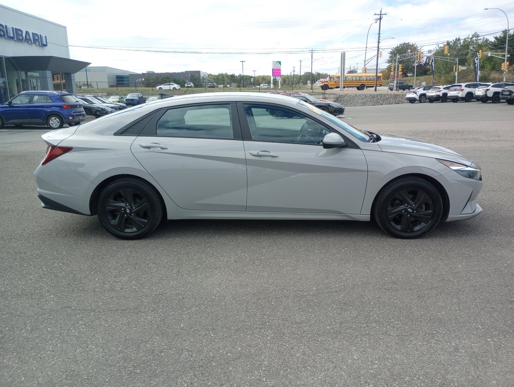 2021  Elantra Hybrid PREFERRED in New Glasgow, Nova Scotia - 6 - w1024h768px