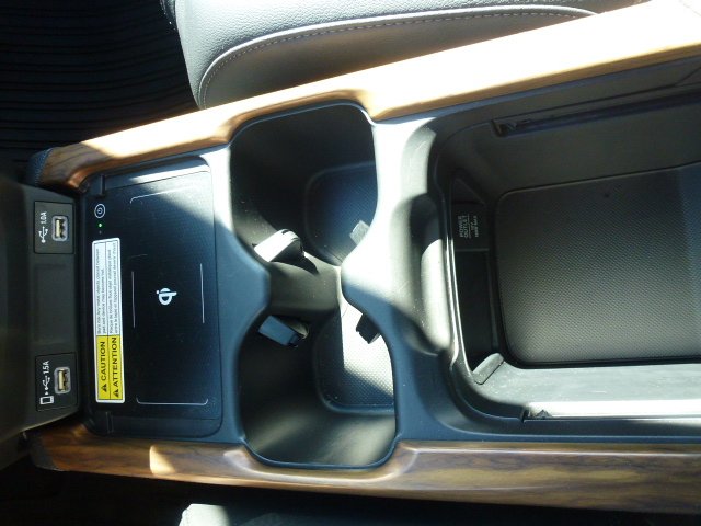 2020 Honda CR-V TOURING in Timmins, Ontario - 14 - w1024h768px