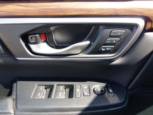 2020 Honda CR-V TOURING in Timmins, Ontario - 10 - w1024h768px