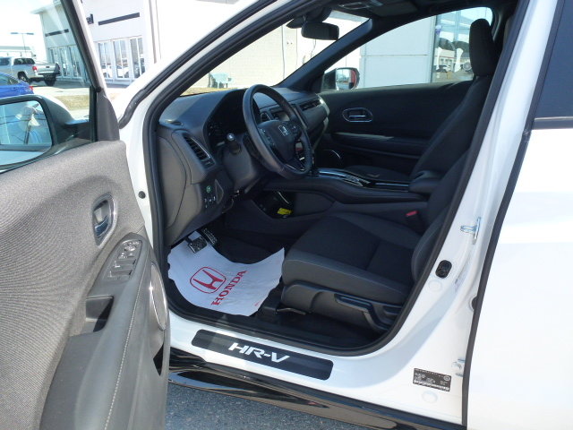2021 Honda HR-V SPORT in Timmins, Ontario - 5 - w1024h768px