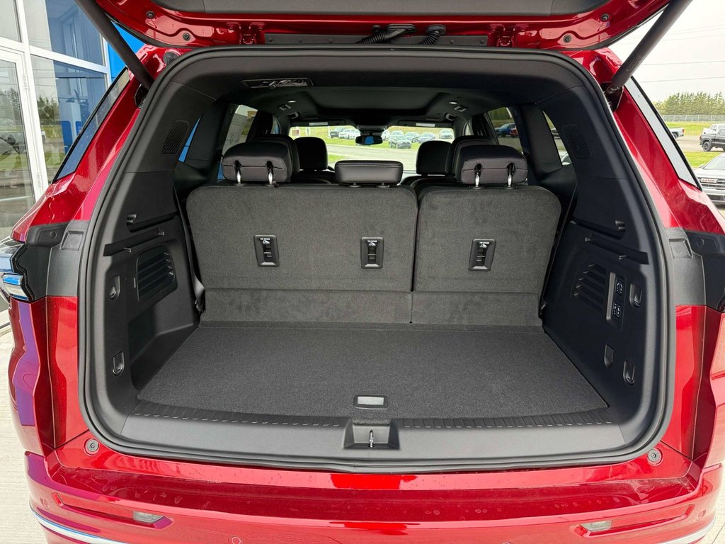 2025 Buick Enclave Avenir in Grand Falls, New Brunswick - 7 - w1024h768px