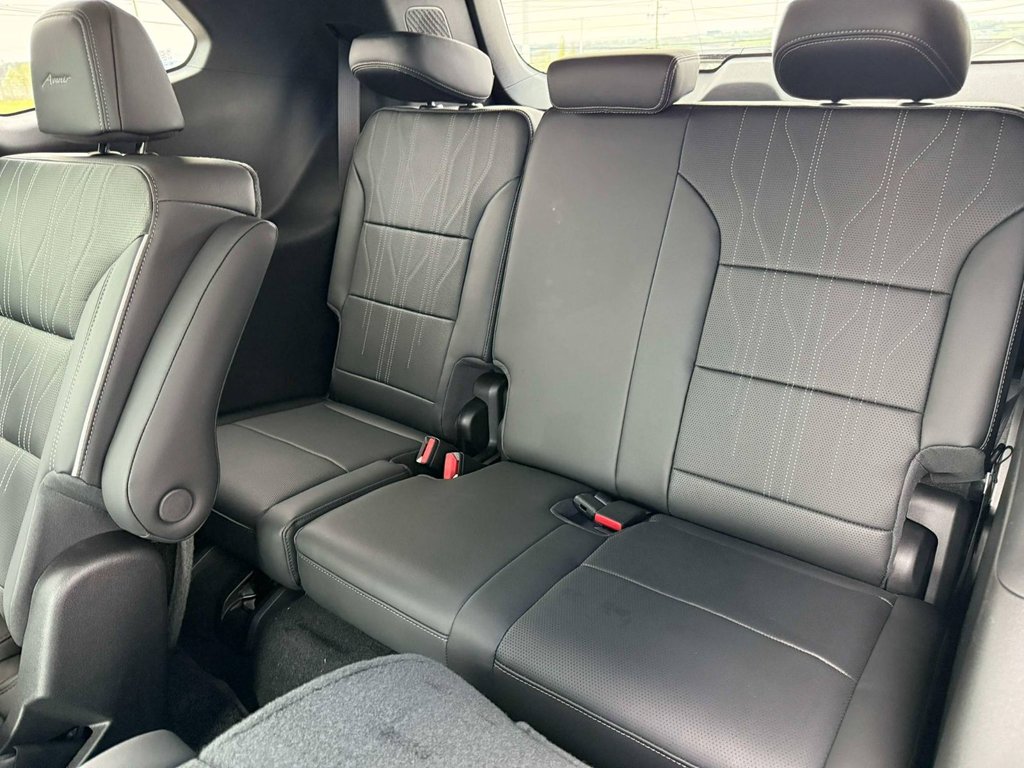 2025 Buick Enclave Avenir in Grand Falls, New Brunswick - 10 - w1024h768px