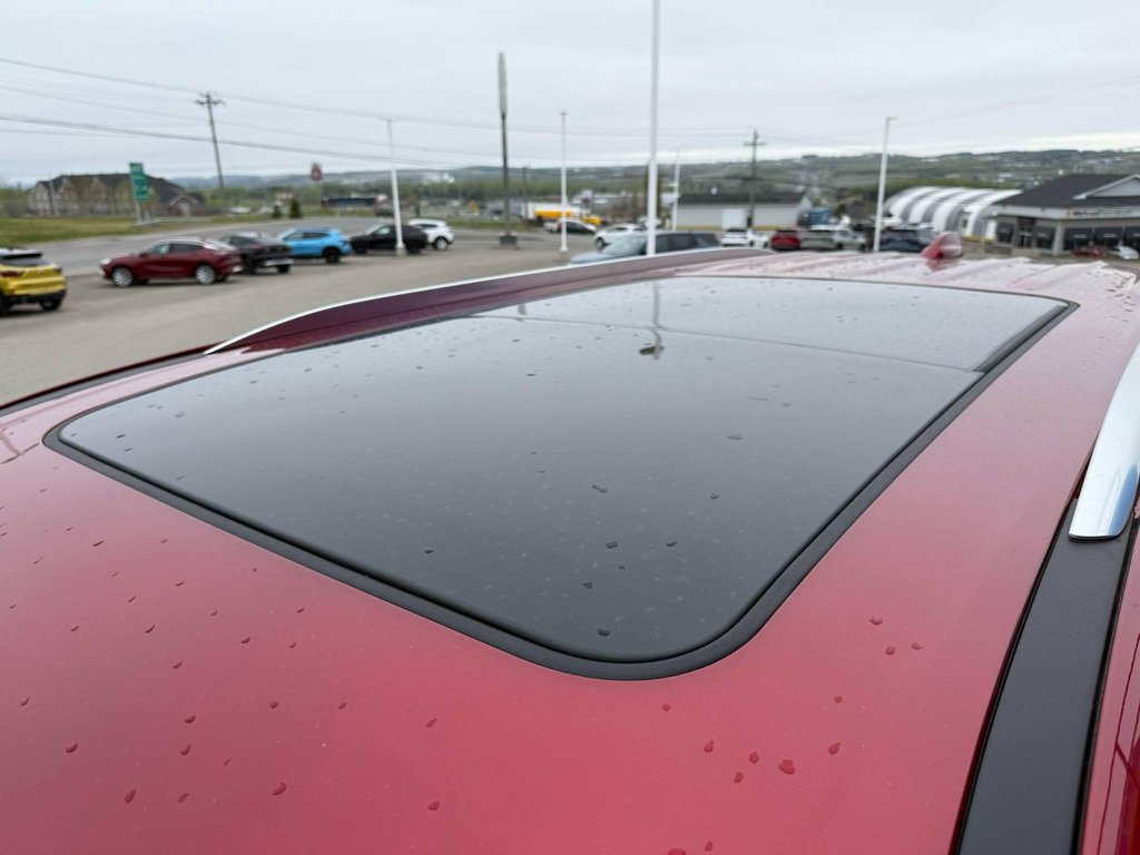 2025 Buick Enclave Avenir in Grand Falls, New Brunswick - 13 - w1024h768px