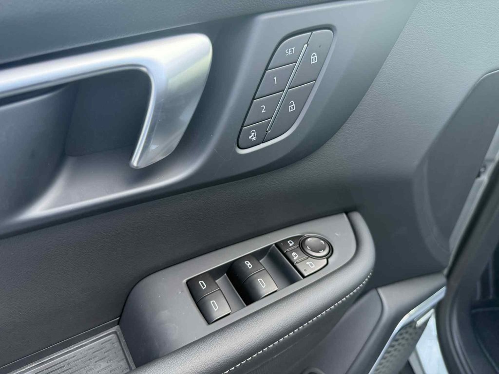 2026 Buick Enclave Preferred in Grand Falls, New Brunswick - 16 - w1024h768px