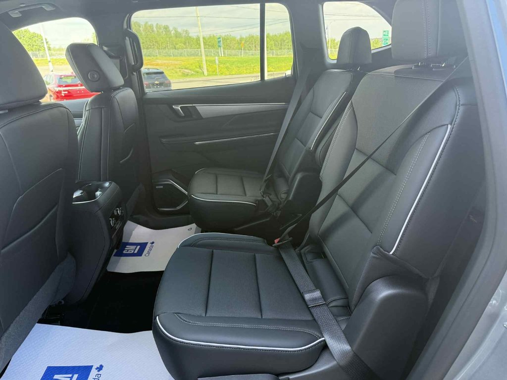 2026 Buick Enclave Preferred in Grand Falls, New Brunswick - 14 - w1024h768px