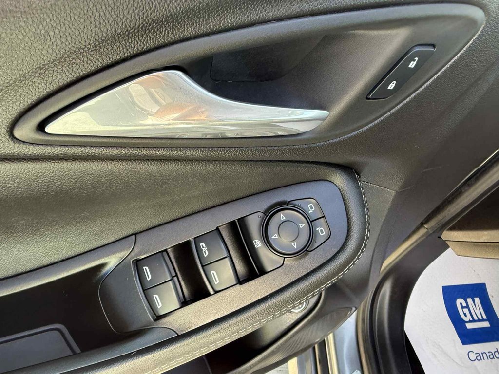 2022 Buick Encore GX Select in Grand Falls, New Brunswick - 10 - w1024h768px