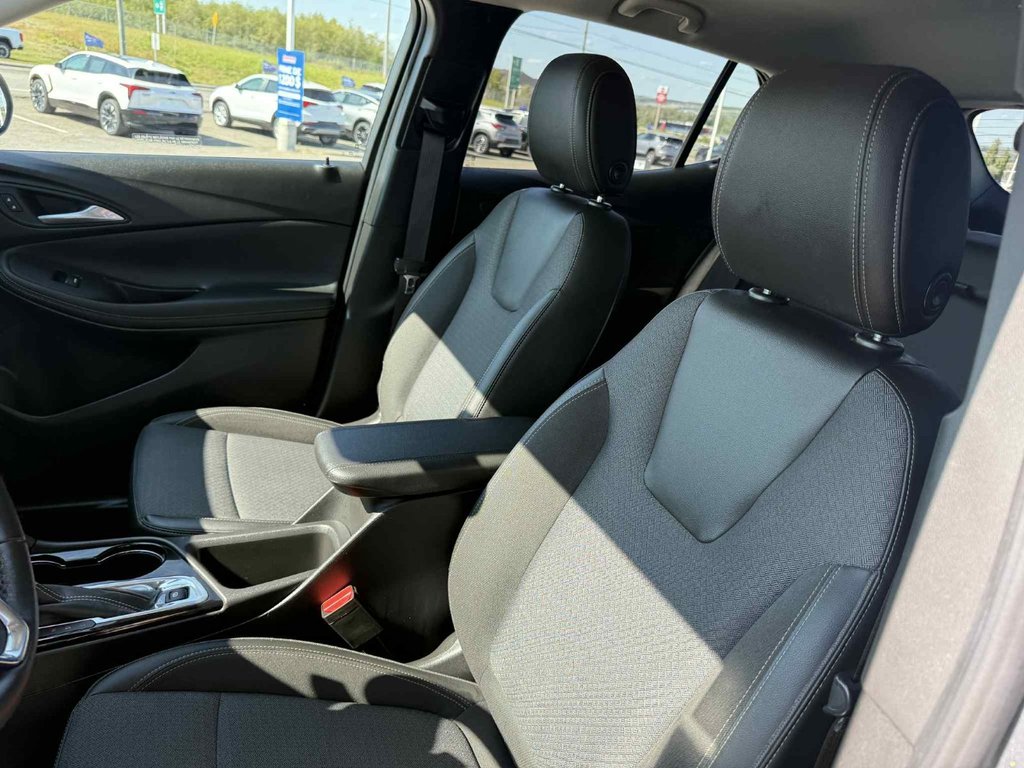 2022 Buick Encore GX Select in Grand Falls, New Brunswick - 12 - w1024h768px