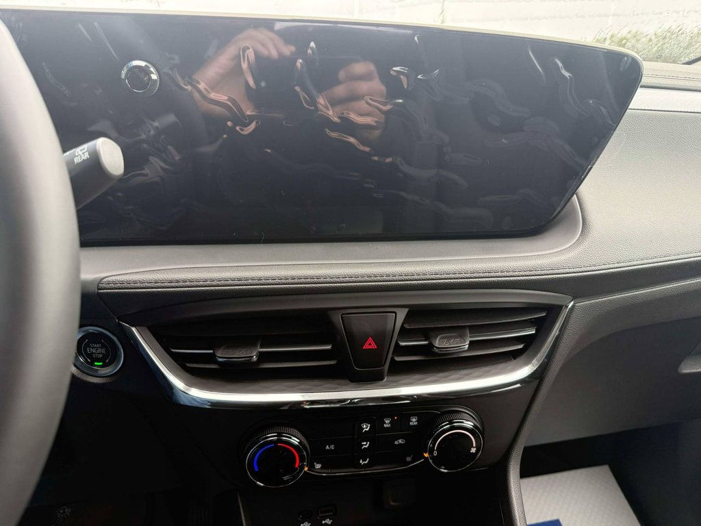 2025 Buick Encore GX Preferred in Grand Falls, New Brunswick - 11 - w1024h768px