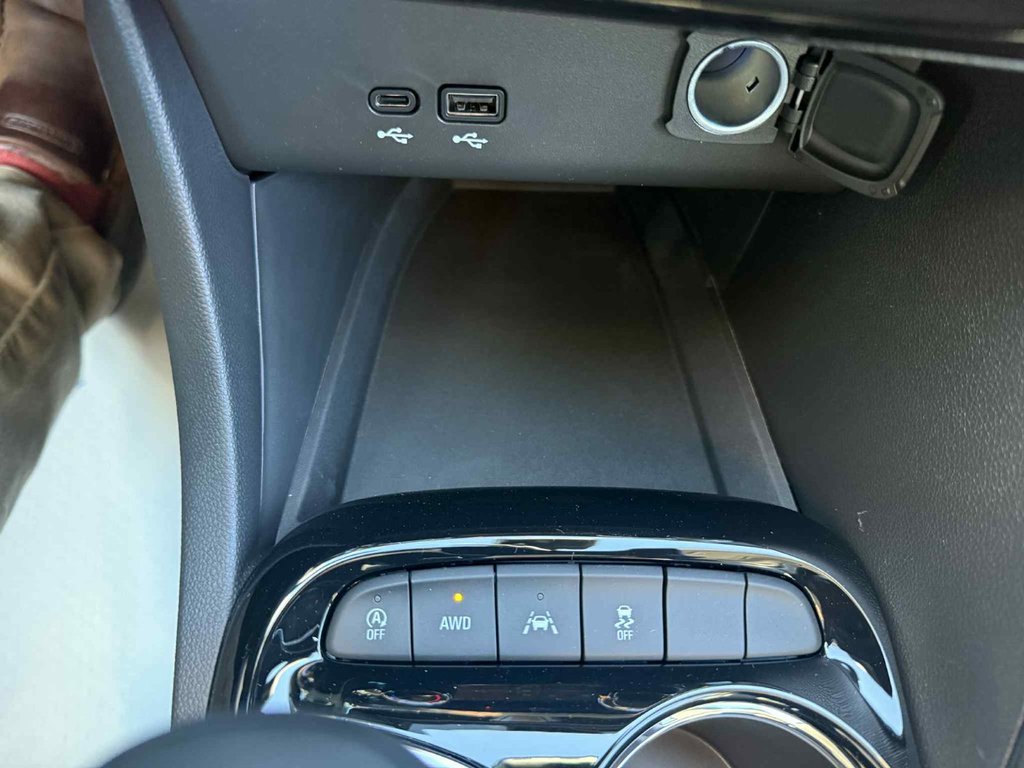 Buick Encore GX Sport Touring 2026 à Grand Falls, Nouveau-Brunswick - 10 - w1024h768px