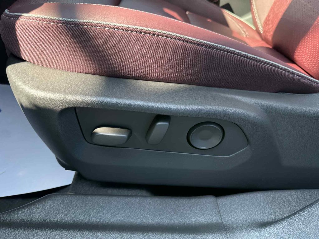 2025 Buick Envision Sport Touring in Grand Falls, New Brunswick - 16 - w1024h768px