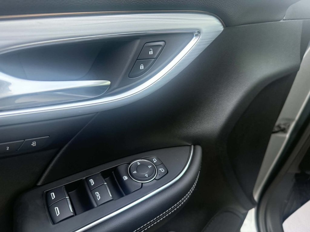 2026 Buick Envision Avenir in Grand Falls, New Brunswick - 10 - w1024h768px