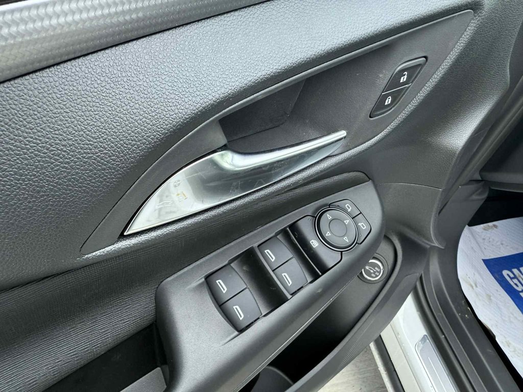 2025 Buick Envista Avenir in Grand Falls, New Brunswick - 15 - w1024h768px