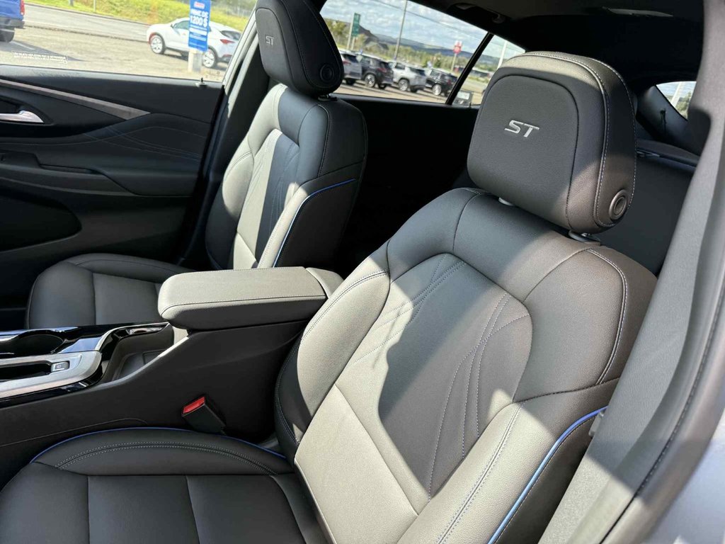 2026 Buick Envista Sport Touring in Grand Falls, New Brunswick - 8 - w1024h768px