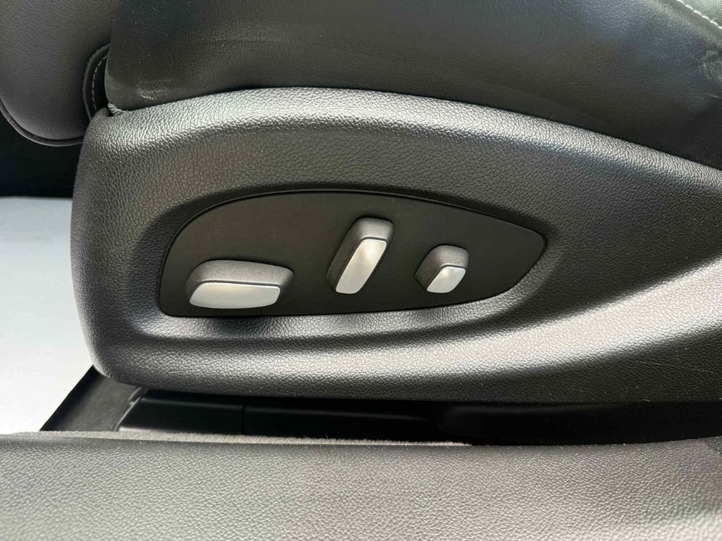 2014 Cadillac XTS Luxury Collection in Grand Falls, New Brunswick - 17 - w1024h768px