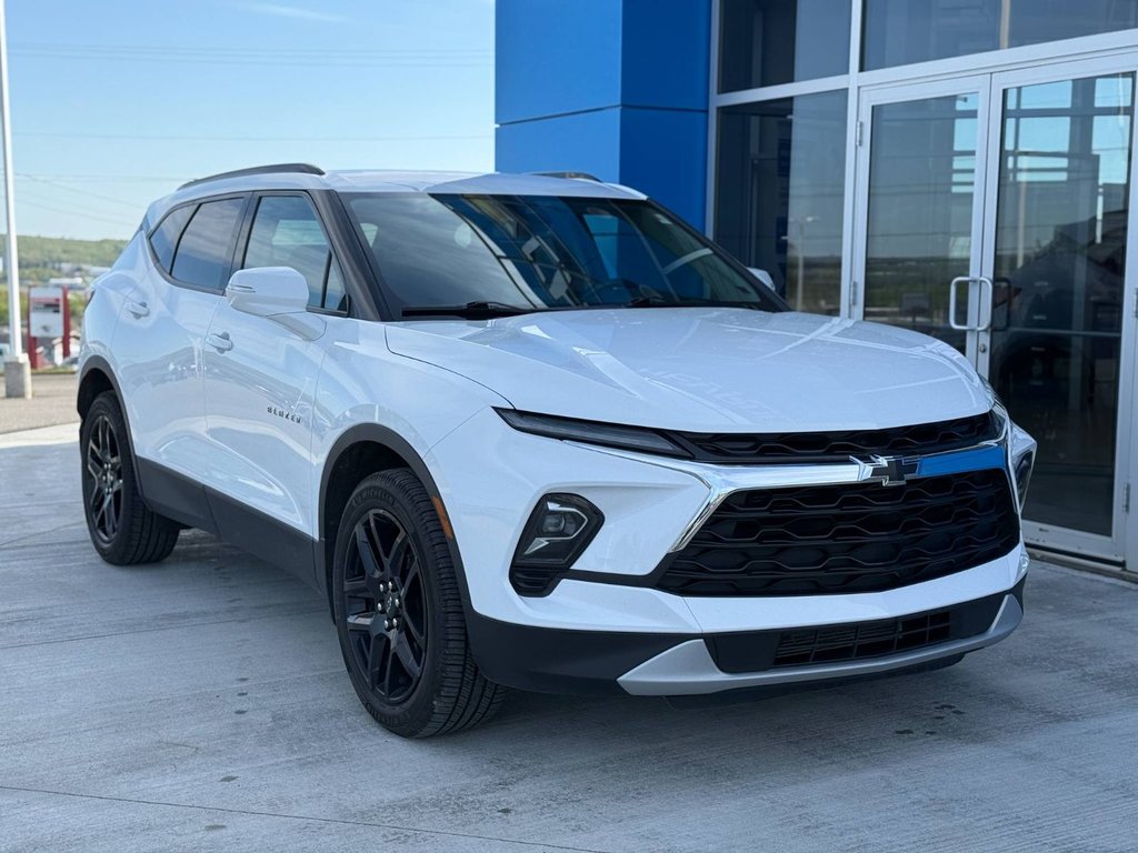 2023 Chevrolet Blazer True North in Grand Falls, New Brunswick - 2 - w1024h768px