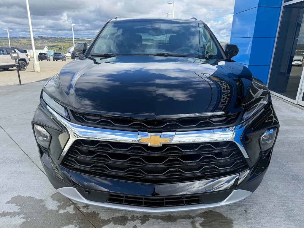 2026 Chevrolet Blazer LT in Grand Falls, New Brunswick - 3 - w1024h768px