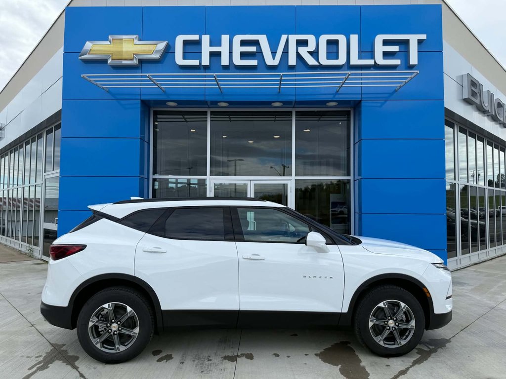 2026 Chevrolet Blazer LT in Grand Falls, New Brunswick - 4 - w1024h768px