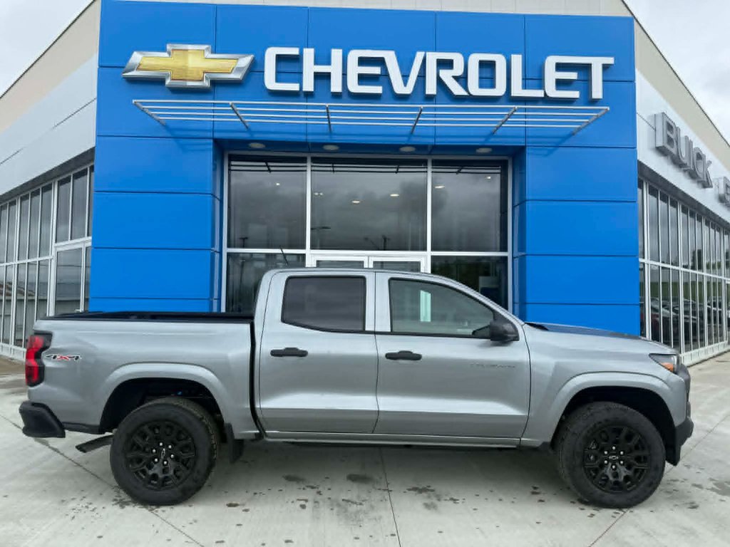 Chevrolet Colorado WT 2026 à Grand Falls, Nouveau-Brunswick - 4 - w1024h768px