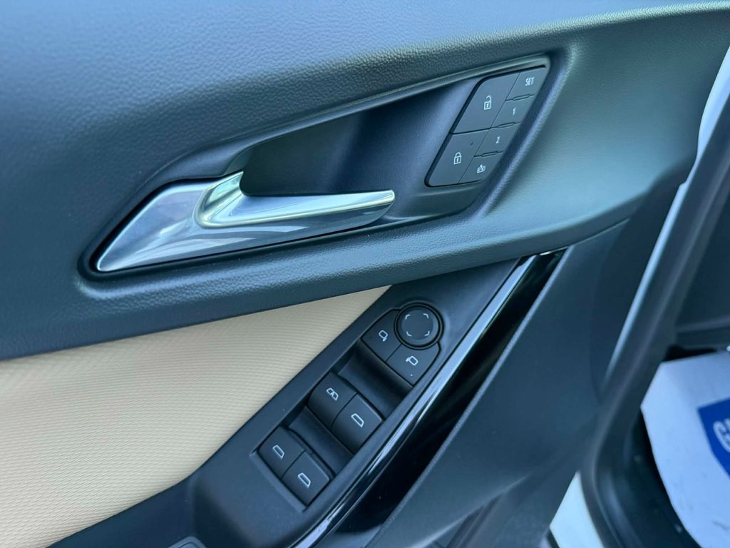 Chevrolet Equinox AWD ACTIV 2025 à Grand Falls, Nouveau-Brunswick - 18 - w1024h768px