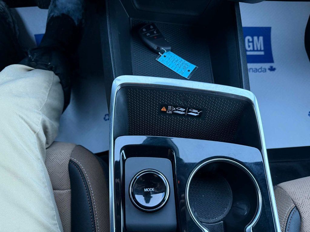 Chevrolet Equinox AWD ACTIV 2025 à Grand Falls, Nouveau-Brunswick - 12 - w1024h768px